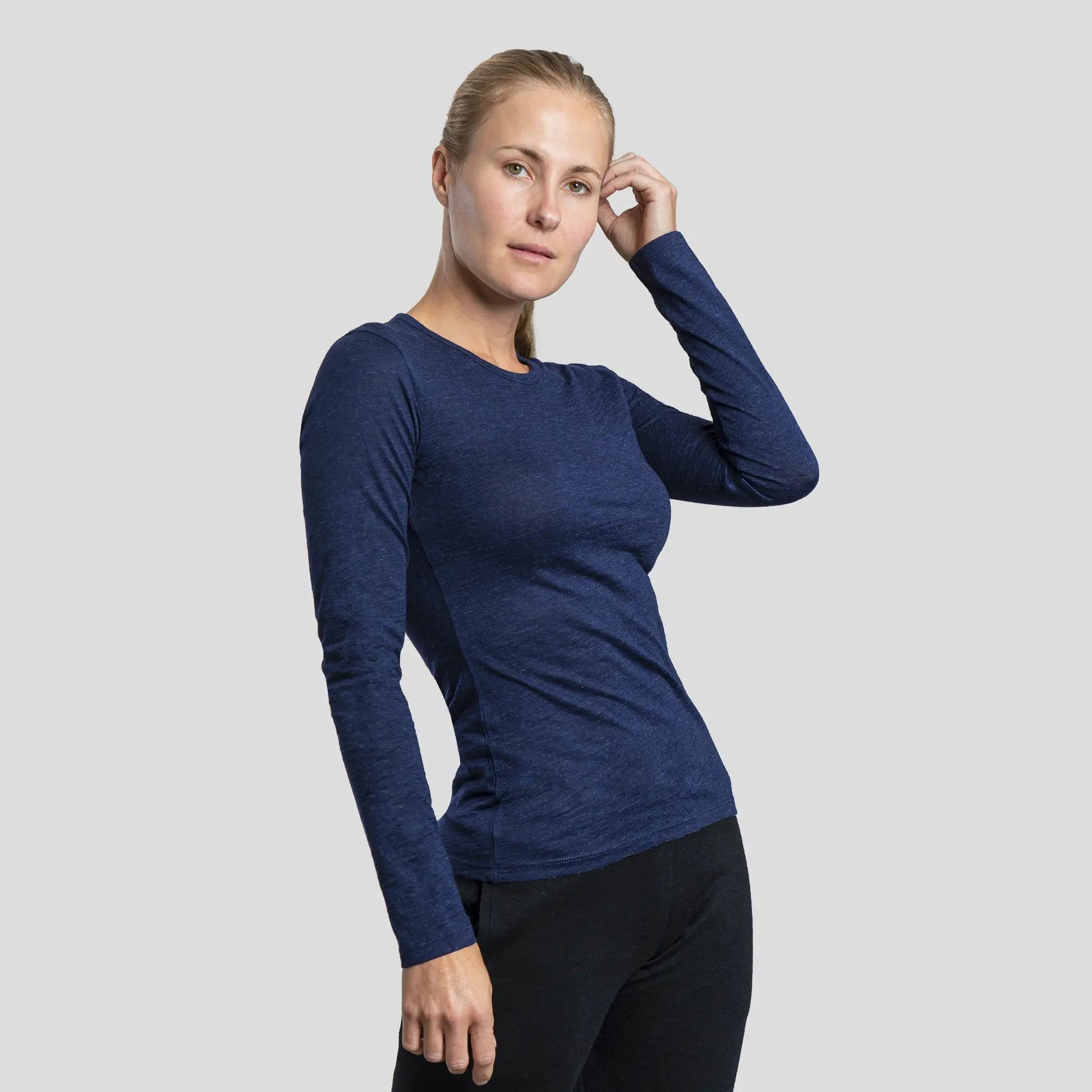 Women's Alpaca Wool Long Sleeve Base Layer: 110 Ultralight color Navy Blue